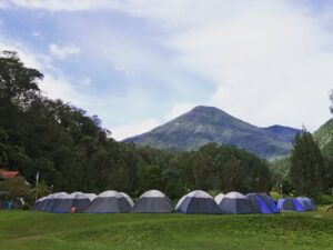 7 rekomendasi camping ground di pulau jawa: Bumi Perkemahan Cibodas